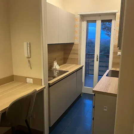 Cozy Panoramic Monolocale Apartment Rome